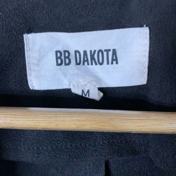 BB Dakota light weight jacket size medium black two pockets long sleeves - Picture 2 of 8